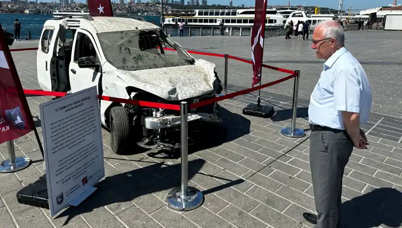 15 Temmuz’da Tankın Ezdiği Otomobiller Sergileniyor: Unutulmaz Bir Anı