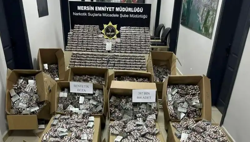 Mersin'de Dev Uyuşturucu Operasyonu: 387 Bin Hap Ele Geçirildi
