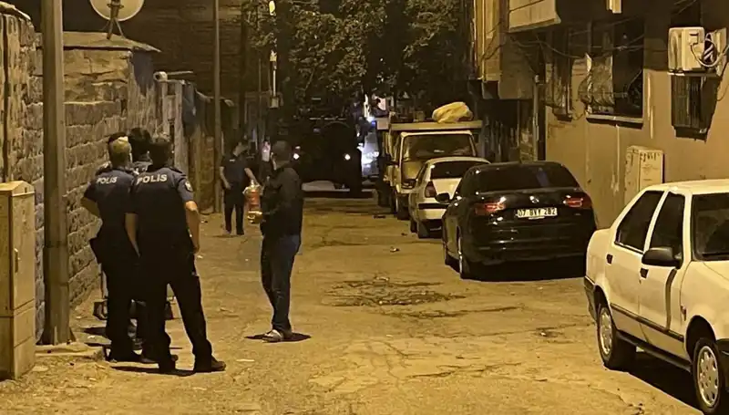 Polise Ateş Açan Şahıs, Bacaklarından Vurularak Ele Geçirildi