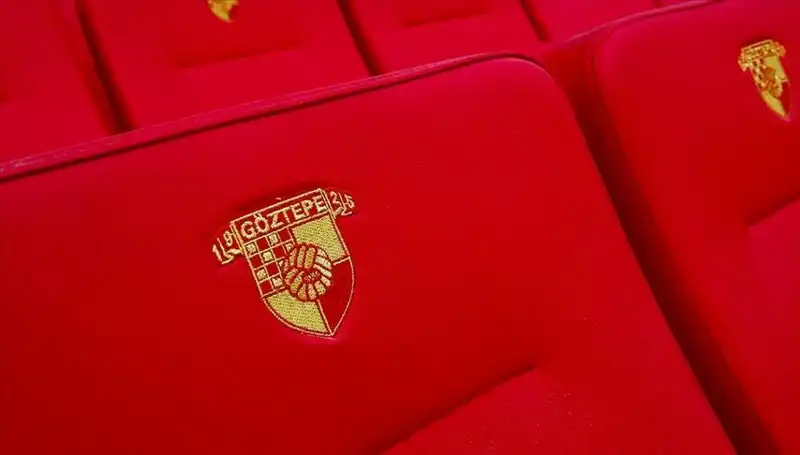 Göztepe, Genç Yıldız Junior Olaitan’la Resmen Anlaştı!