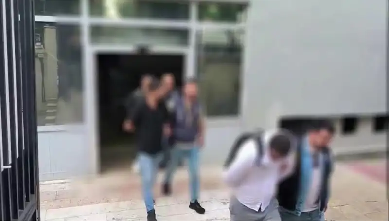 Milyonlarca Lira Vurgun: Sahte Yatırım İlanlarıyla 6 Kişi Tutuklandı