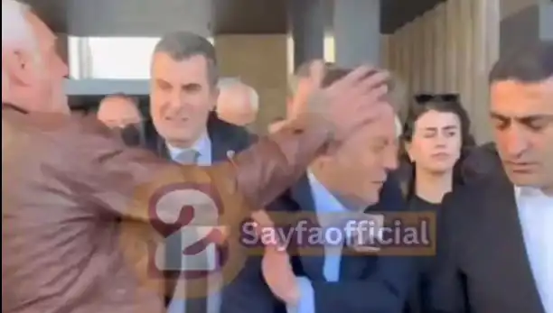 Özgür Özel, AKM Çıkışında Fiziksel Saldırıya Uğradı: Olayın Ayrıntıları Neler?