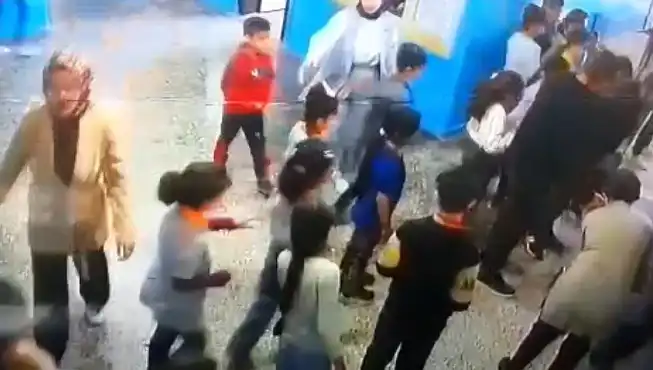 Mardin'de Boğazına Kaçan Yiyecekten Öğrenciyi Müdür Yardımcısı Kurtardı