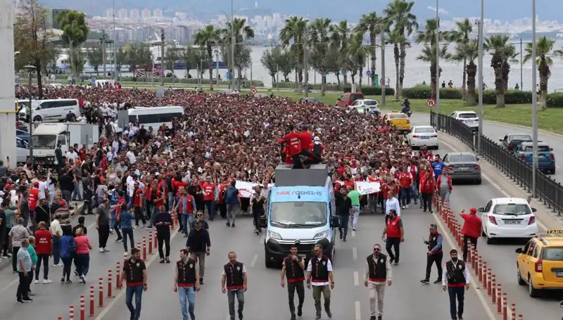 İzmir'de Grev Devam Ediyor: Çalışanların Talepleri ve Gelecek Beklentileri