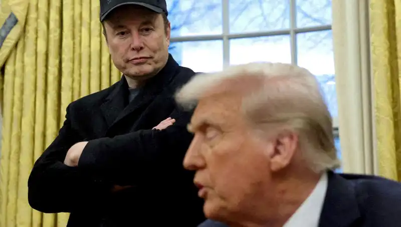 Elon Musk, Trump Kabinesinden Neden Ayrıldı? Şok Edici Gelişmeler!