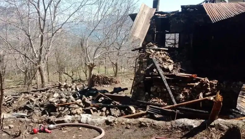 Karaman’da Müstakil Evde Yangın: Son Dakika Gelişmeleri ve Detaylar