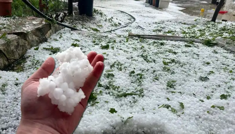 Haziran Ayında Dolu İle Gelen Beyaz Sürpriz: Şehirler Beyaza Büründü!