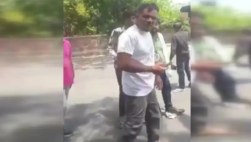 11A Yolcusundan Şok Edici Tanıklık: "Biri Beni Yakaladı"