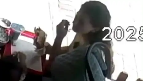 Kadın Saçını Tostunun İçine Koyarak Şok Edici Bir Eyleme İmza Attı!