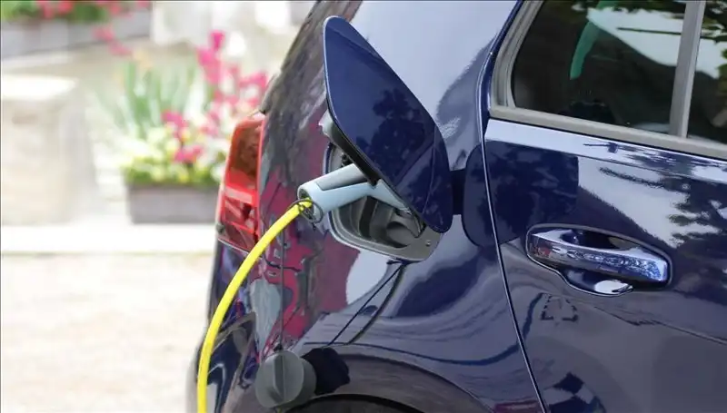 Tesla'nın Rekorunu Kıracak SUV: Elektrikli Araç 1500 Kilometre Menzil Sunuyor