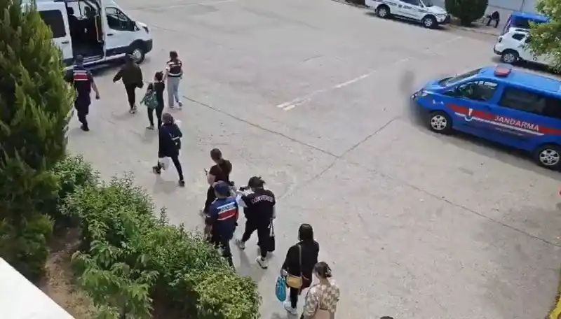 Tayland'da Kadınlara Çalışma ve Oturma İzni Vaadiyle Fuhuş Skandalı